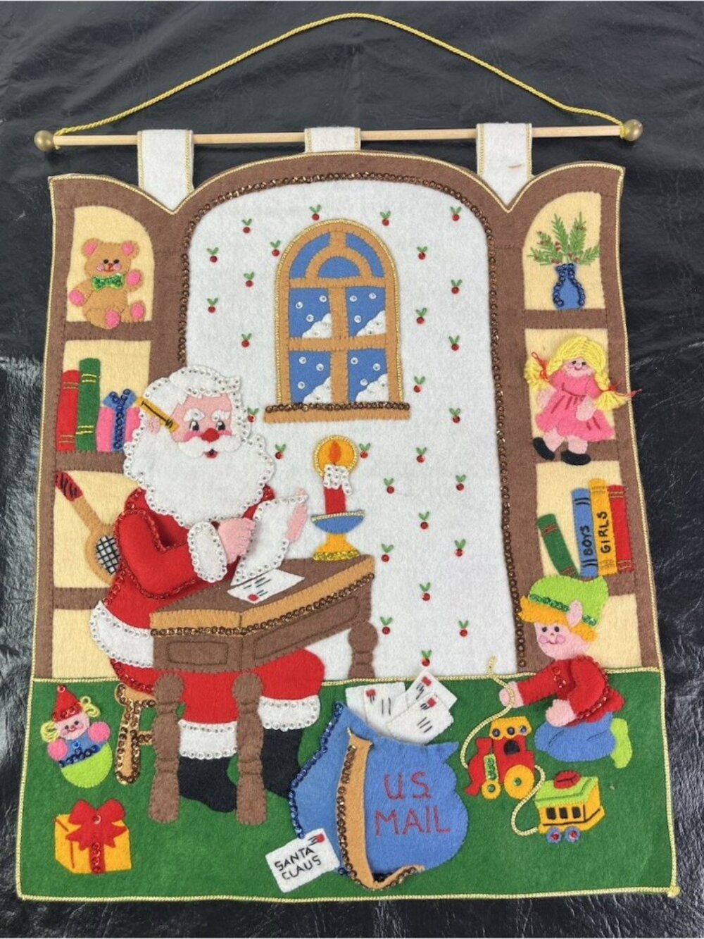VTG MCM Bucilla Christmas Wall Hanging Sequins Felt Santa Letters Puff Excellent